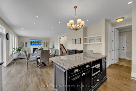2348 MEADOWLANDS Way, ON N6G 5L8