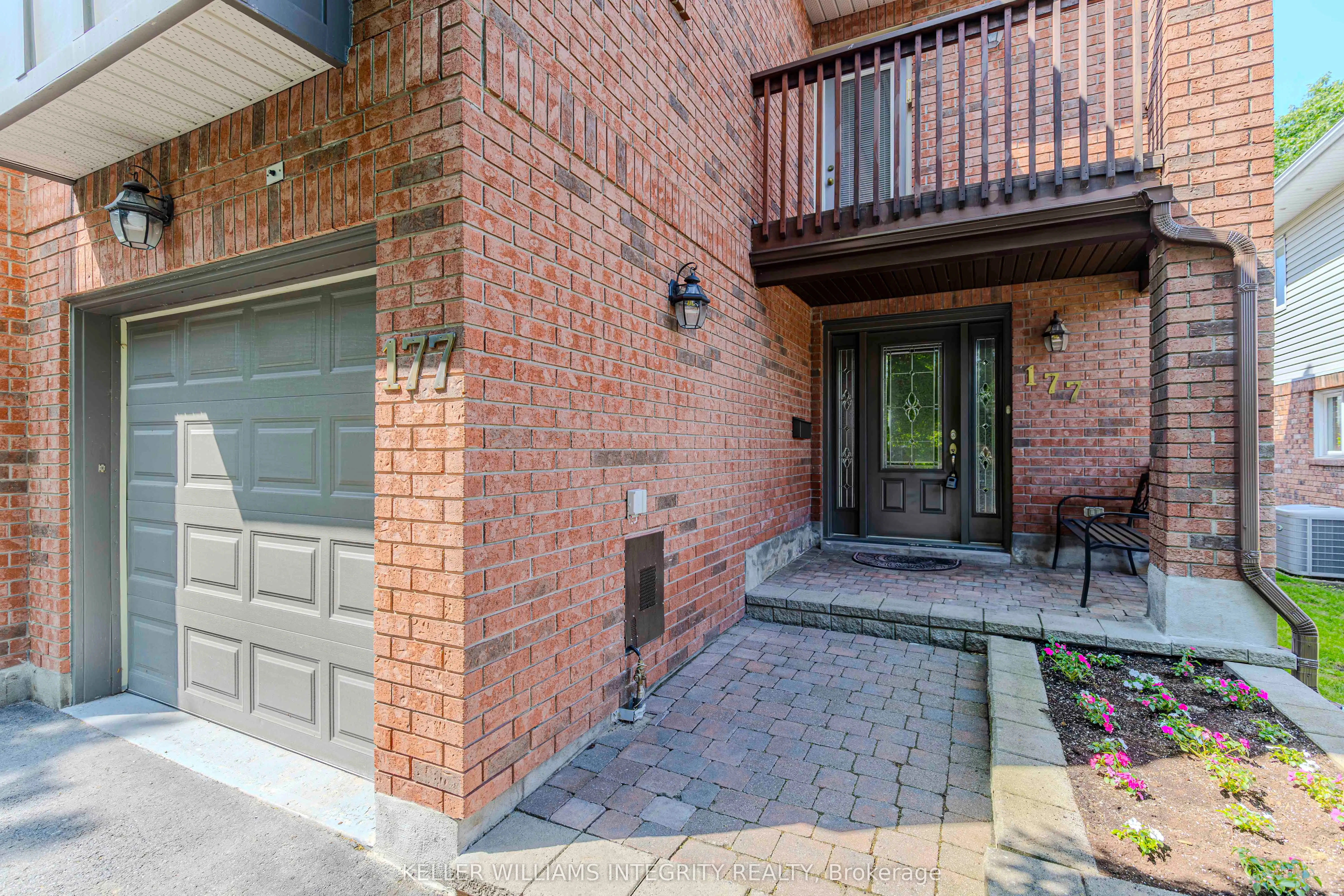 177 Thornbury Crescent, ON K2G 6C2