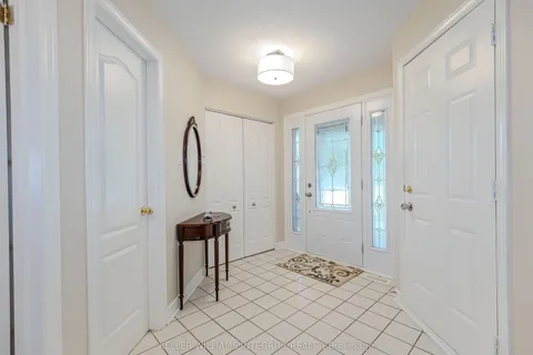 177 Thornbury Crescent, ON K2G 6C2