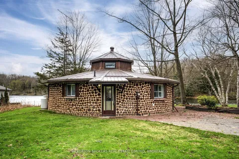 851 Rideauwood Lane, ON K0E 1N0