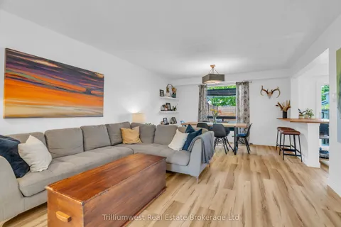 32 Waxwing Crescent, ON N1C 1E1