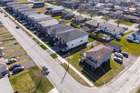 162 Louise Street, ON L3B 5H2