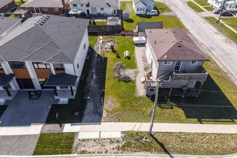 162 Louise Street, ON L3B 5H2