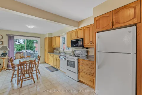 1166 Castle Hill Crescent, ON K2C 2A8