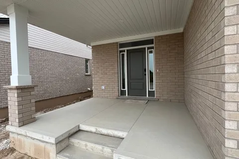 39 Hemlock Crescent, ON N5H 0C1