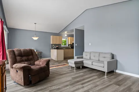 430 Fieldstone Drive, ON K7K 7E2