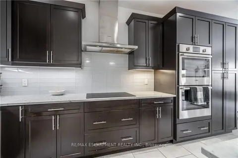 4126 Prokich Court, Lincoln, ON L3J 0M1