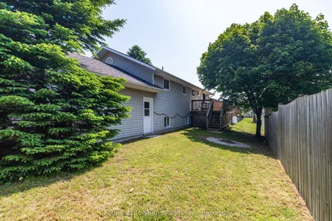 372 St Albert Street, ON N2Z 2V3