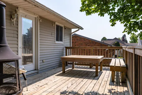 372 St Albert Street, ON N2Z 2V3