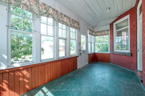 11 Elmsley Street, ON K7A 3P1