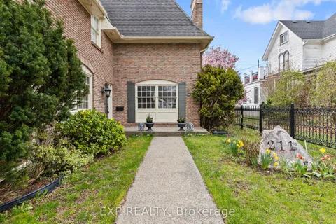 211 Merritt Street, ON L3C 4T8