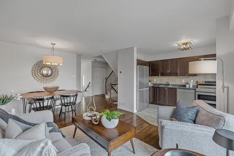 304 Brigitta Street, Kanata, ON K2S 0H8