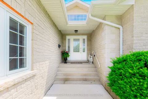 590 Mohini Place, ON K7M 8X1