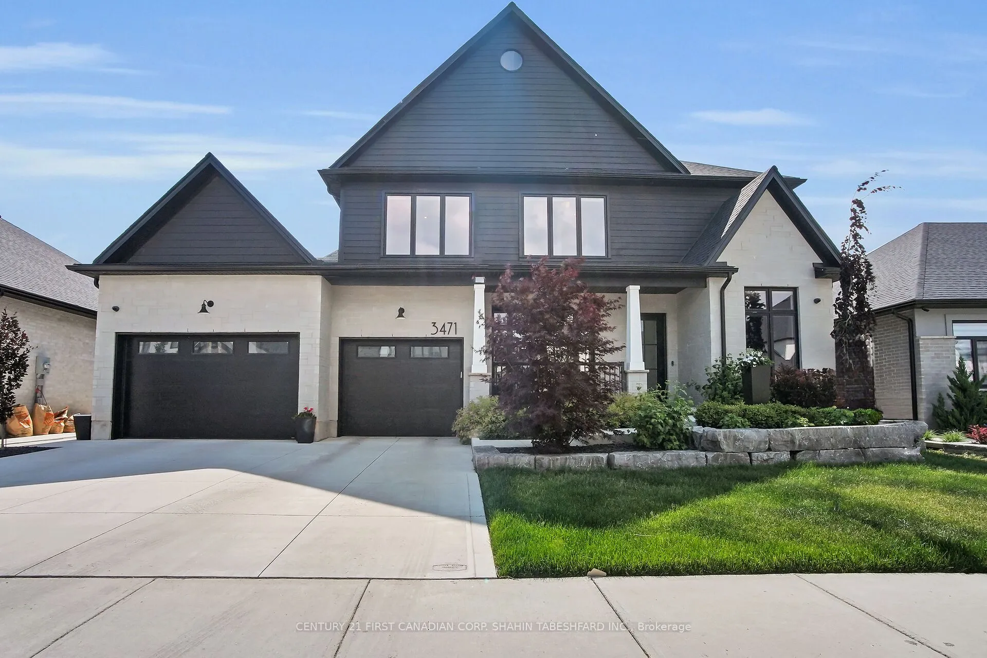 3471 Grand Oak Crossing, ON N6P 0G7