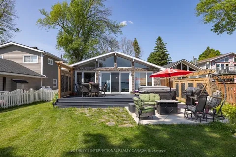 35 Sturtivans Lane, ON K7G 2V4
