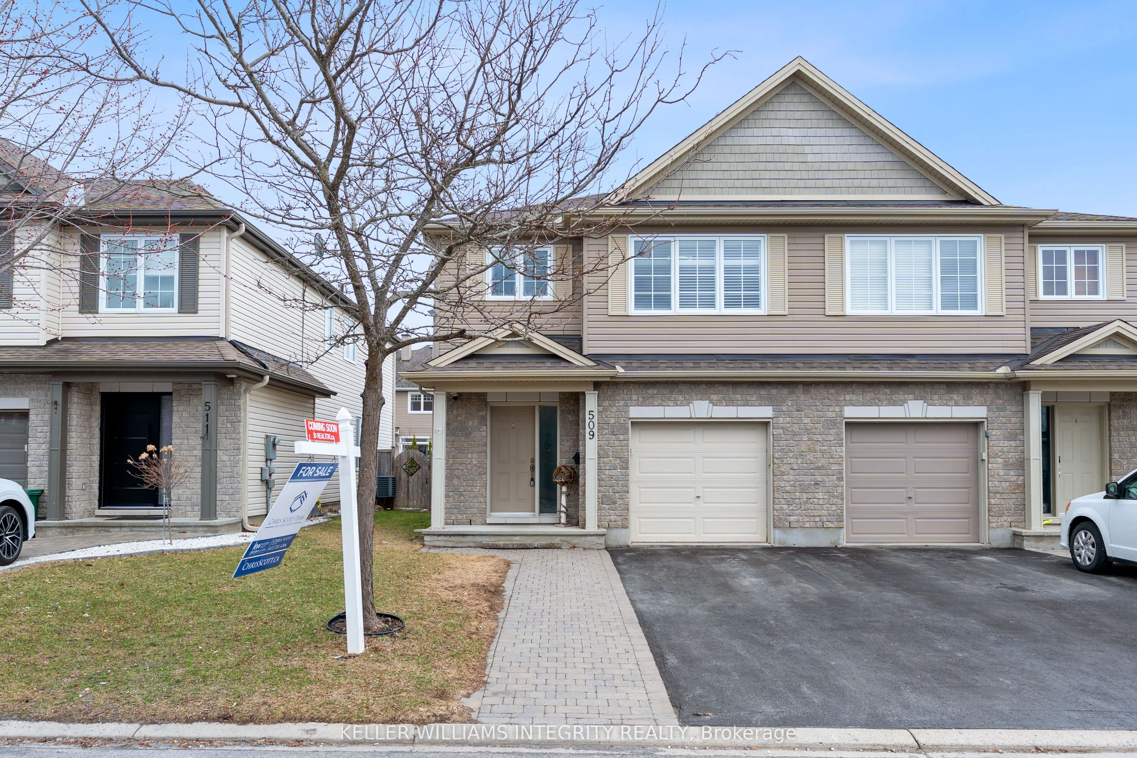 509 Cherokee Way, ON K2S 0H5