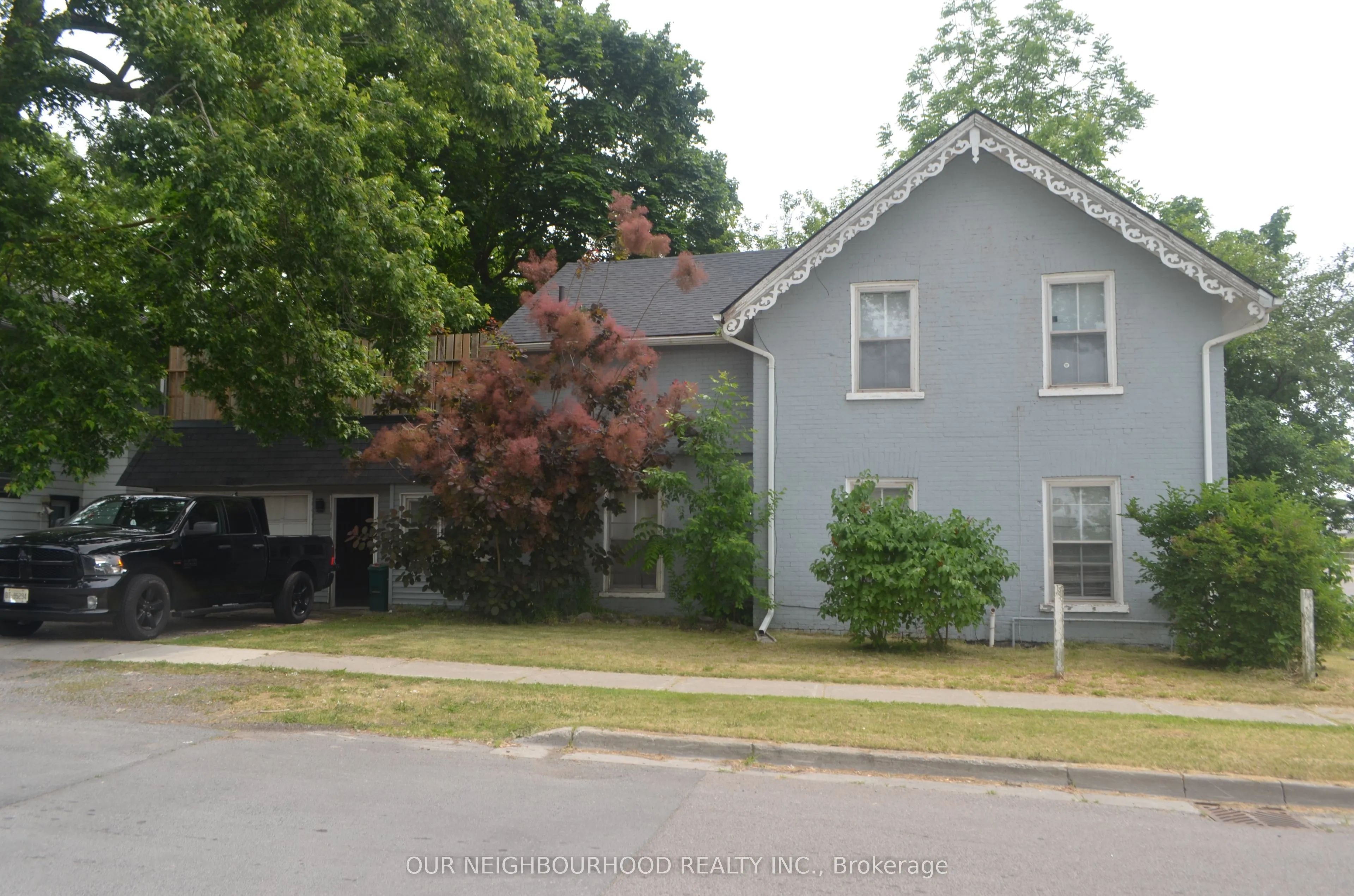 162 Dundas Street, ON K8N 1C8