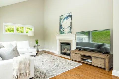 36 WENDELL Avenue, ON K2S 1G8