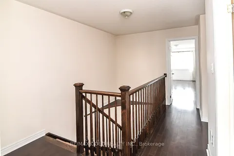 6 Keith Crescent, ON L0S 1J0