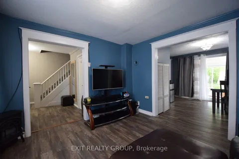 17 Meyers Street, ON K8V 1W5