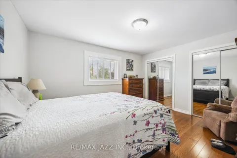 39 McGibbon Boulevard, ON K9V 6G4