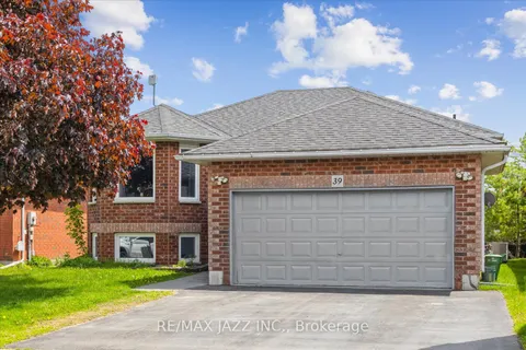 39 McGibbon Boulevard, ON K9V 6G4