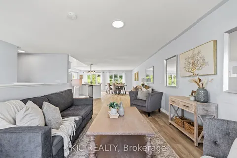 574 Clancy Crescent, ON K9K 2S2