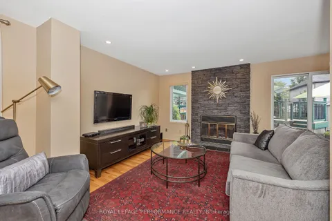 1756 Windflower Way, Orleans - Convent Glen and Area, ON K1C 5Y5