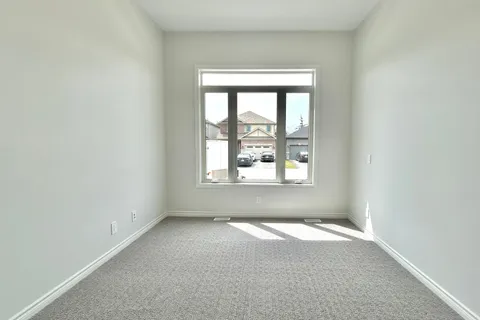 33 Athabaska Drive, ON K8N 0T1