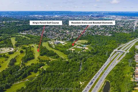 128 Bunker Hill Drive, Hamilton, ON L8K 5X5