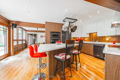 128 Bunker Hill Drive, Hamilton, ON L8K 5X5