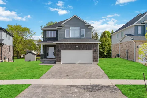 101 Basil Crescent, ON N0M 2A0