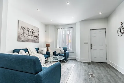 39 Madison Avenue, ON L8L 5Y5