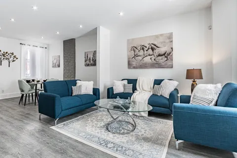 39 Madison Avenue, ON L8L 5Y5