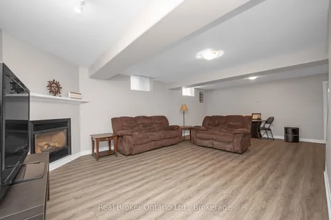 307 Brant County 18 Road, ON N3T 5L9