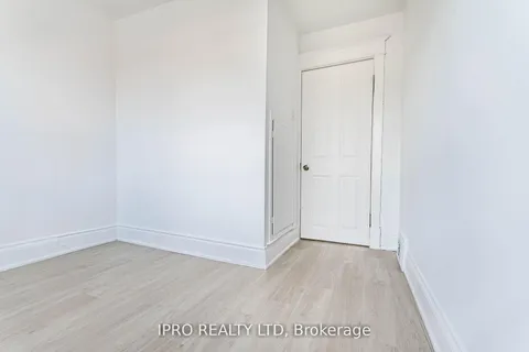 35 Chestnut Avenue, Hamilton, ON L8L 6K5