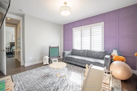 4 Lockman Drive, Hamilton, ON L9K 0C1