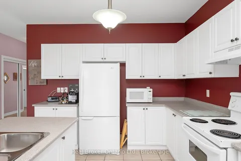 11 Sidare Court, ON L3M 4E8