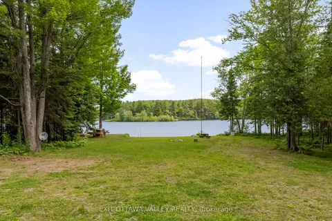 1478 Kamaniskeg Lk Road, ON K0J 1L0