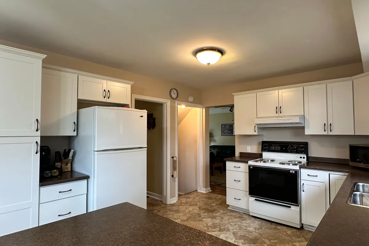 129 Broker Drive, ON L8T 2B9