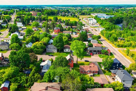111 Hunter Street, ON K8A 2N6