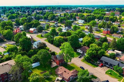 111 Hunter Street, ON K8A 2N6