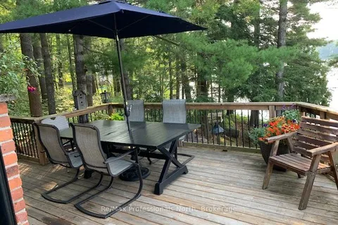 61 Island 26LM Island, Gravenhurst, ON P1P 1R2