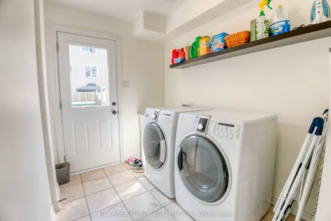 422 Coldwater Crescent, ON K2M 0J2
