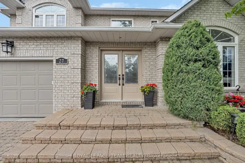 27 Heritage Grove Crescent, ON K2S 1R2