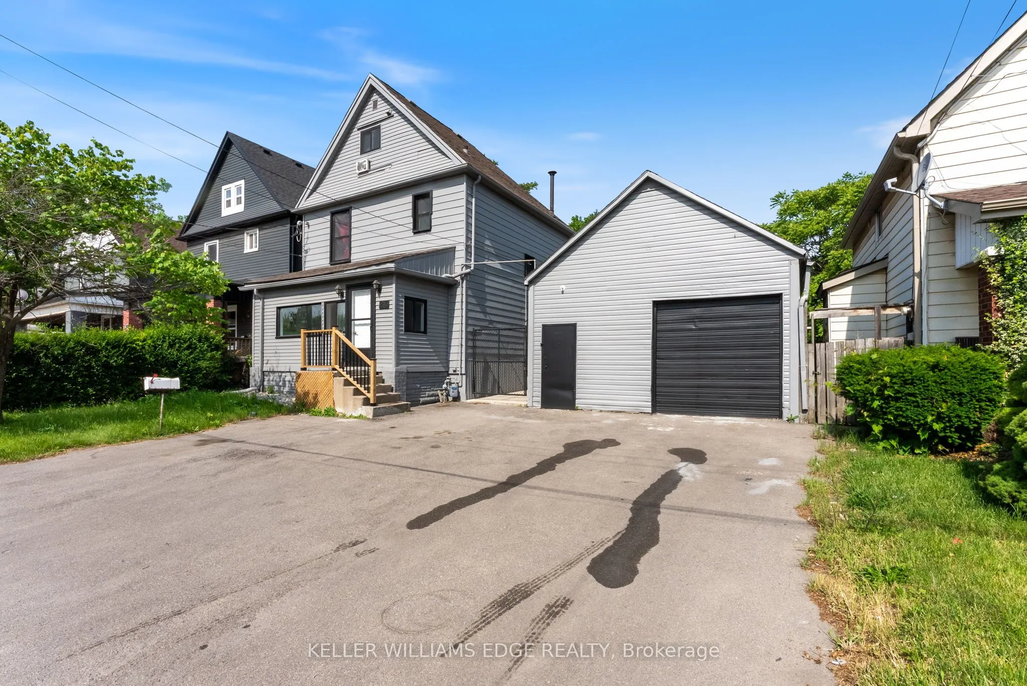 23 Lyndhurst Street, ON L8L 7G9