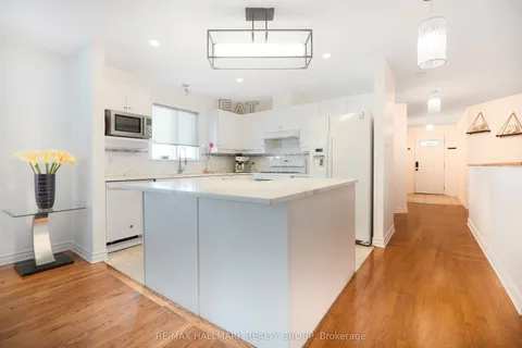 26 Fieldcrest Avenue, ON K2J 4W7