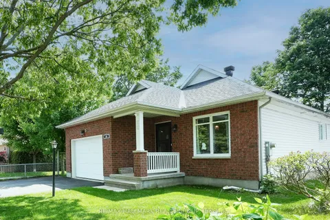 26 Fieldcrest Avenue, ON K2J 4W7