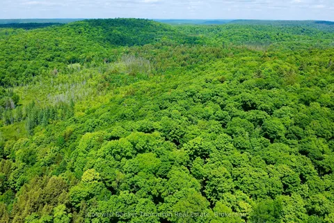 265 Sharon Drive, Huntsville, ON P1H 2J6