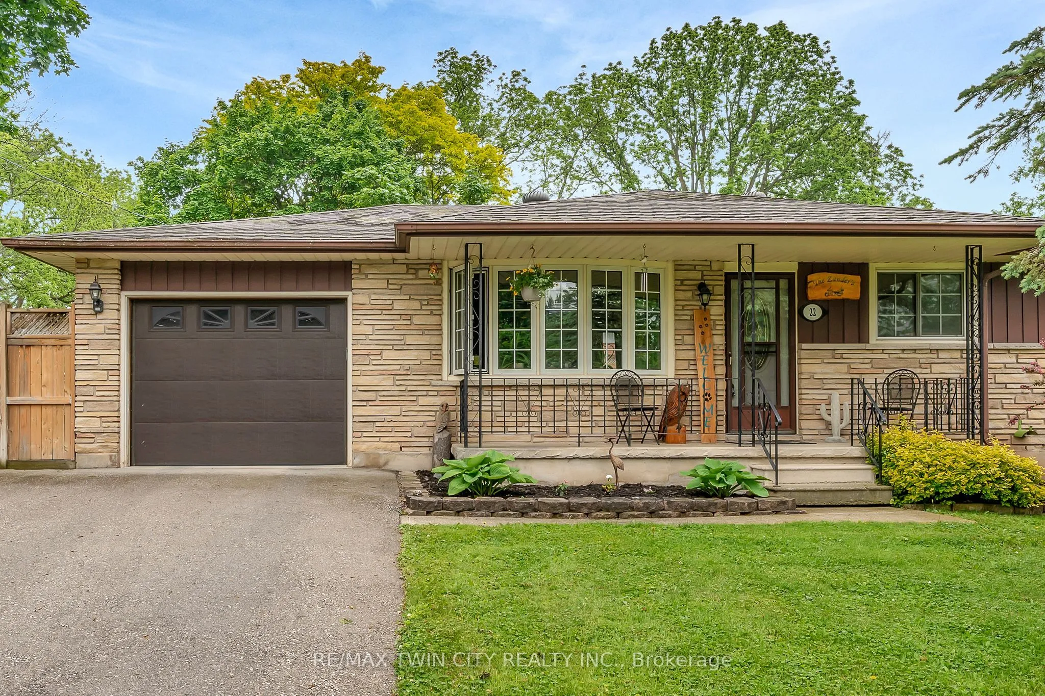 22 Victoria Street, ON N0B 1L0